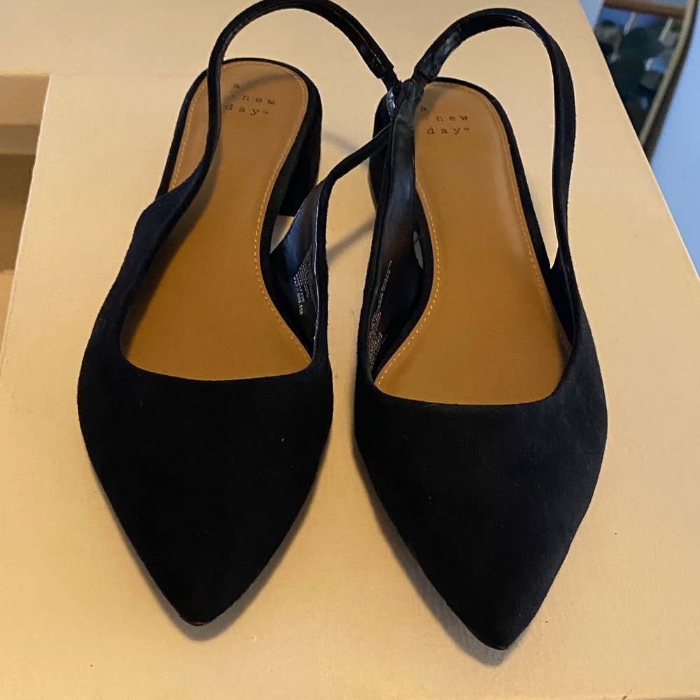 a new day Black Pointed Slingback Flats